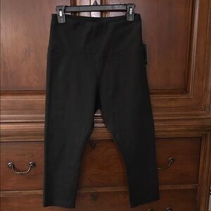 Lysee Black Denim Cropped Leggings/Size M/NWT
